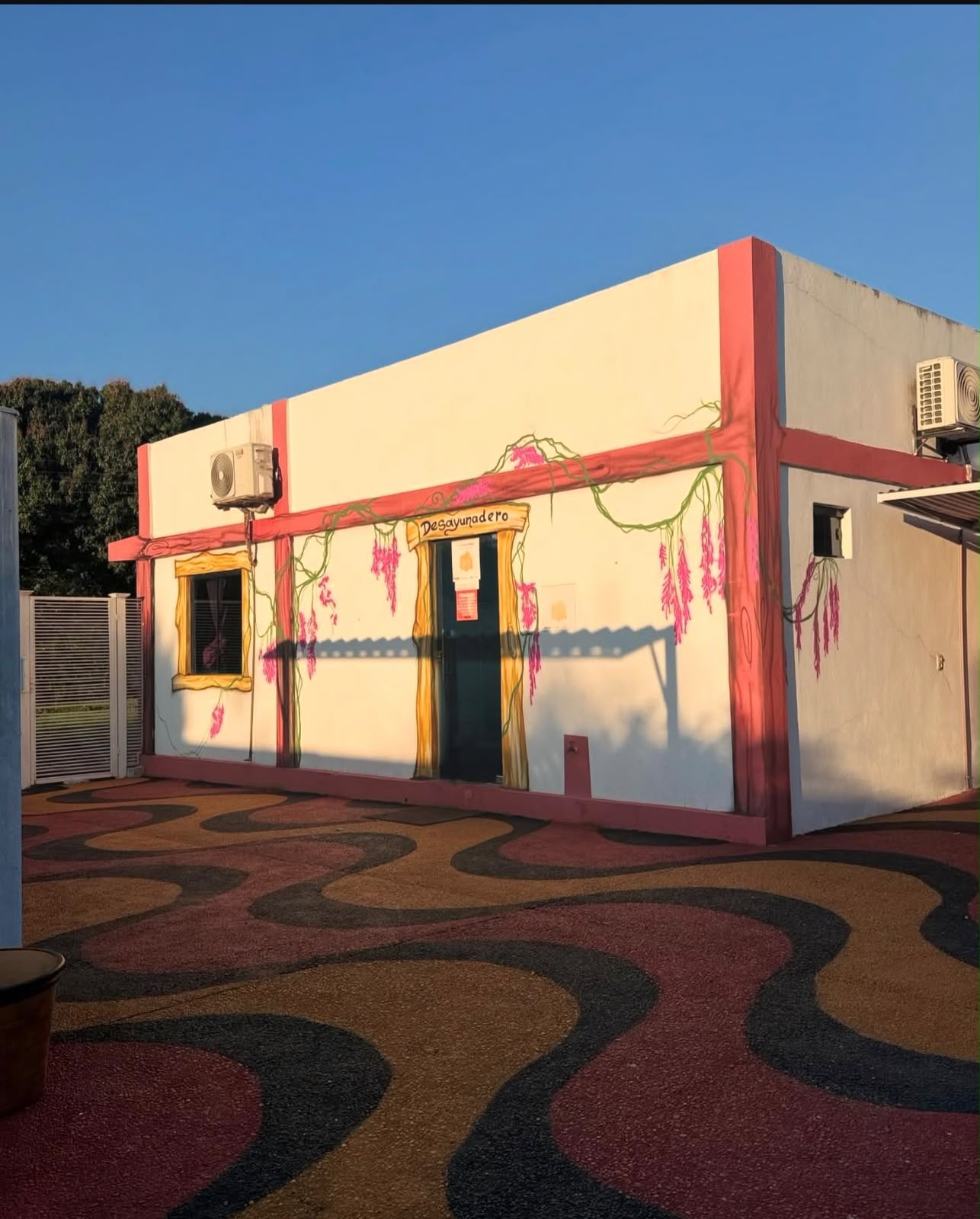 HOTEL SAN EXPEDITO - CARMEN DEL PARANÁ 4